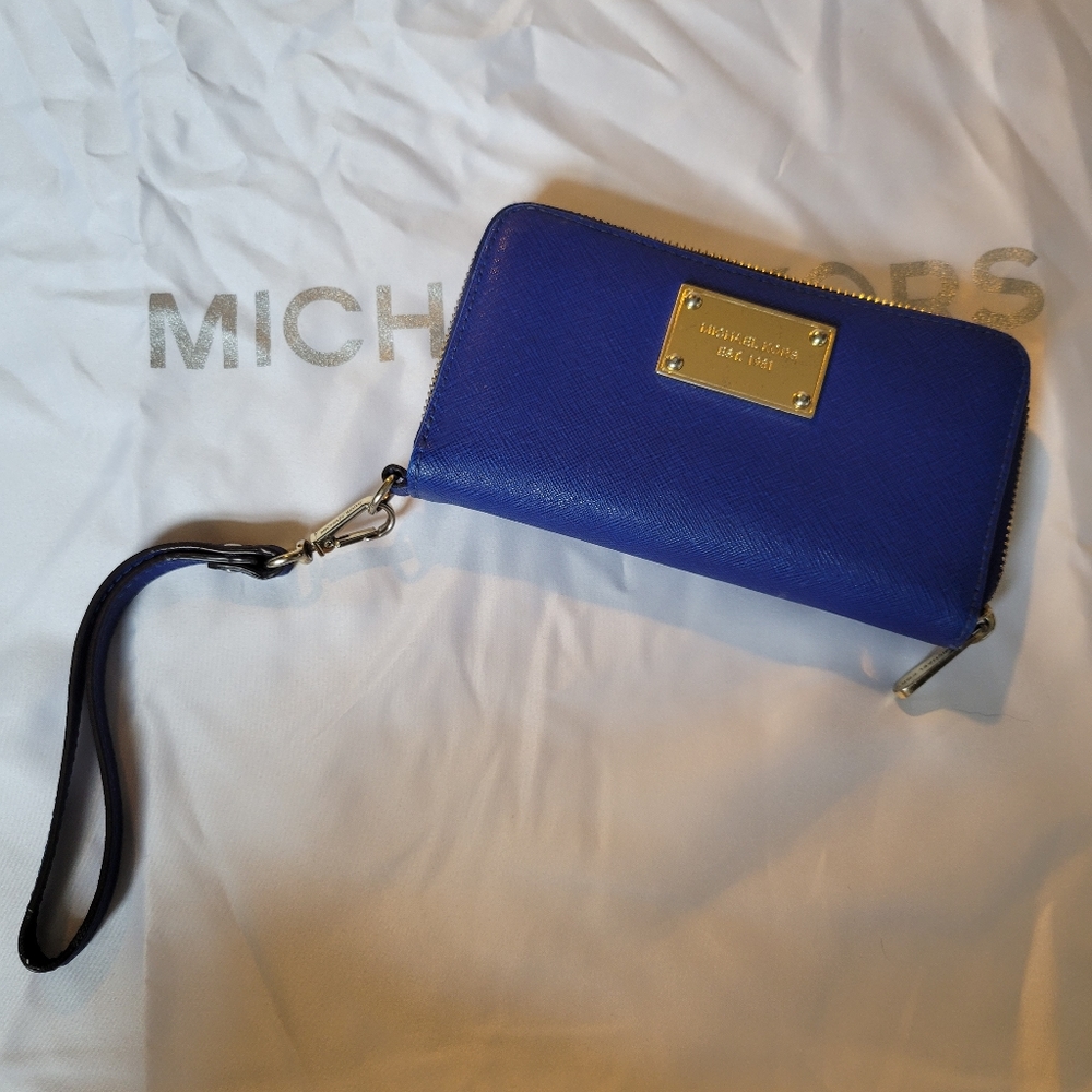 Michael Kors Wristlet